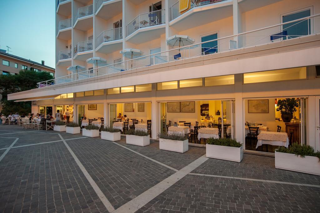 Albergo Alla Spiaggia Γκράντο Εξωτερικό φωτογραφία
