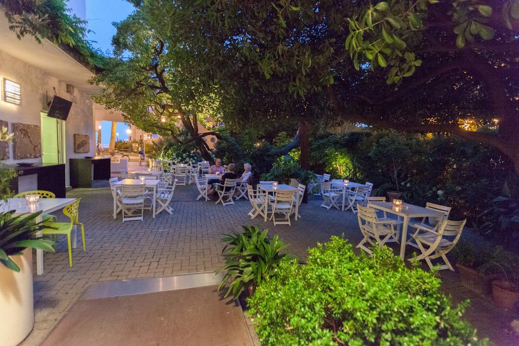 Albergo Alla Spiaggia Γκράντο Εξωτερικό φωτογραφία